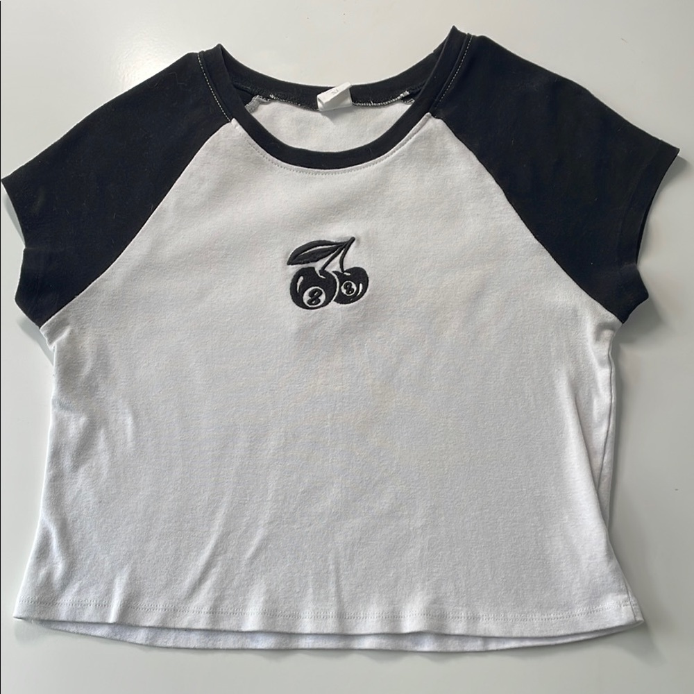Black and white baby crop top
